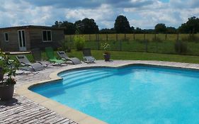 Gîte Creuzier-le-Neuf, 4 pièces, 6 personnes - FR-1-489-76